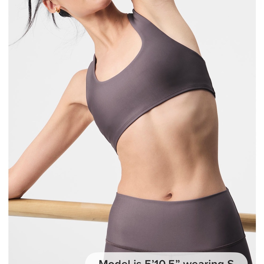 Alo Yoga Sports Bra & Leggings SET!!! SOLD OUT